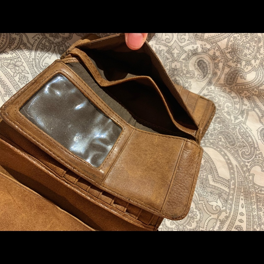 Roots Trifold Tribe Wallet 100% Genuine Leather - Picture 10 of 16